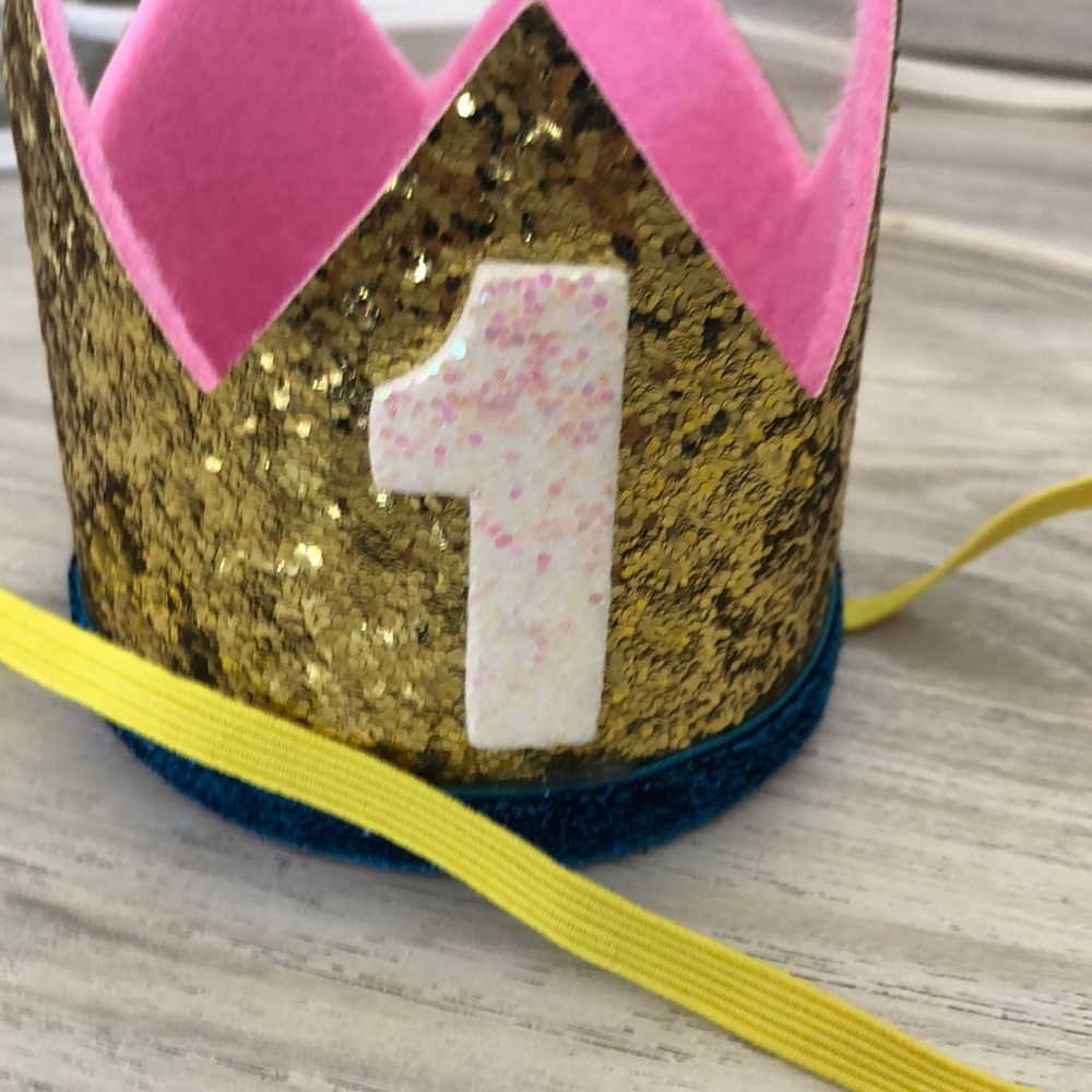 1 years crown
